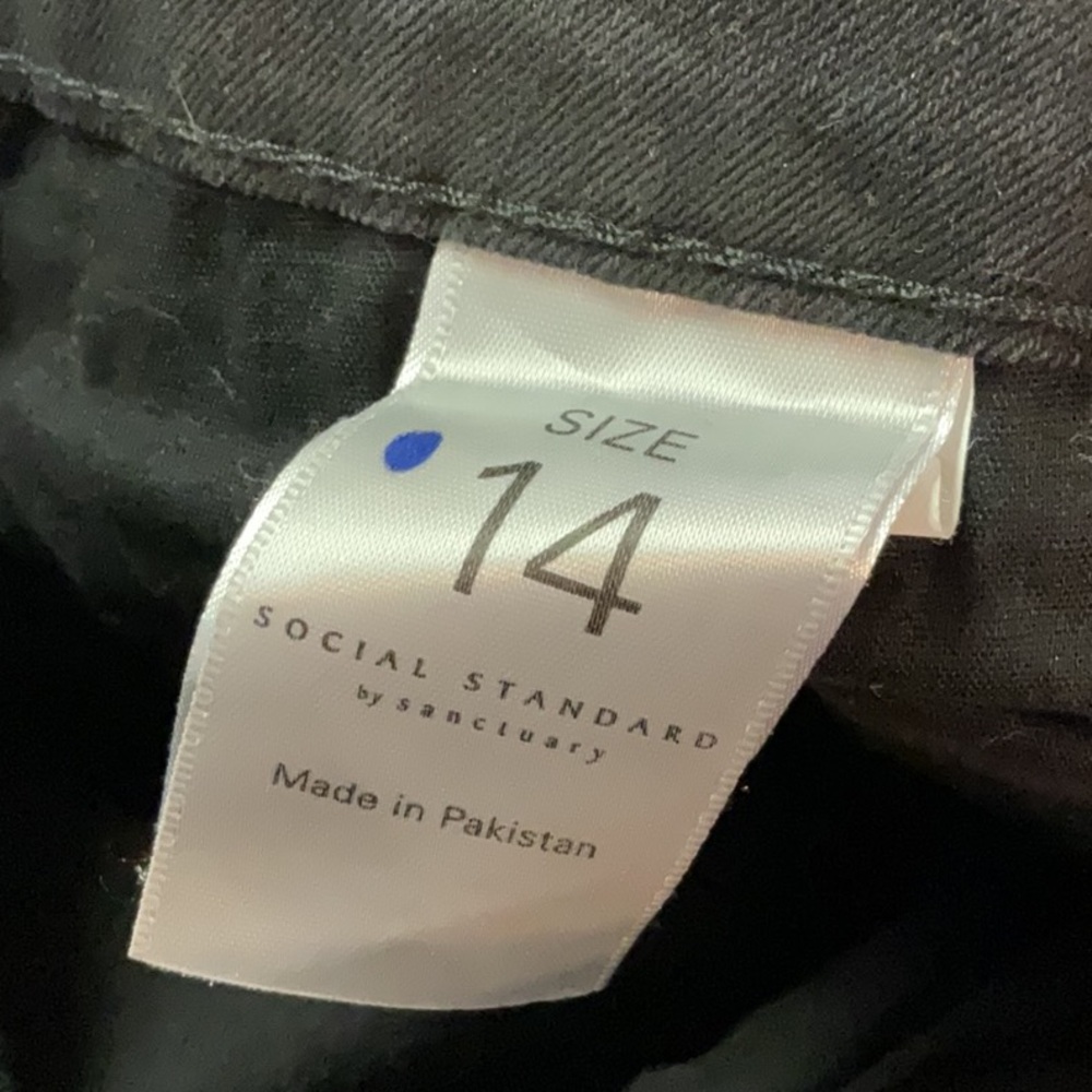 Social Standard by Sanctuary Ankle Skinny Camo Jeans, Size 14, Black/Gray - Picture 12 of 13